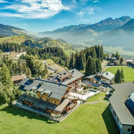 In Mittersill By Lift & Sauna *